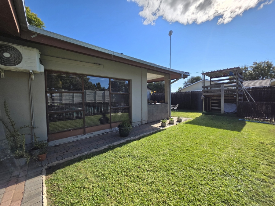 4 Bedroom Property for Sale in Jan Cillierspark Free State
